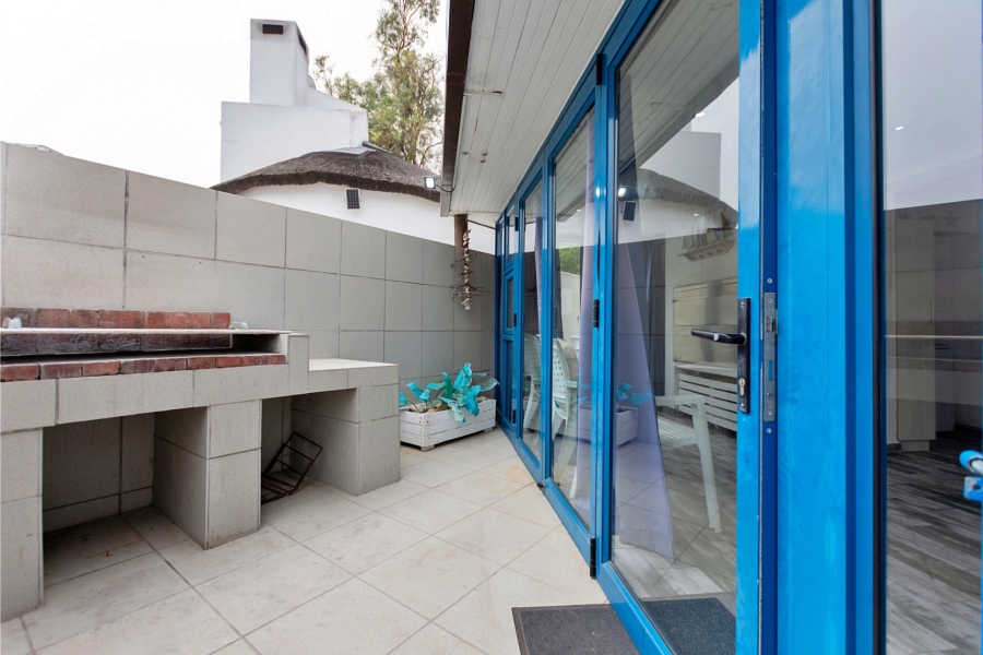 2 Bedroom Property for Sale in Dwarskersbos Western Cape